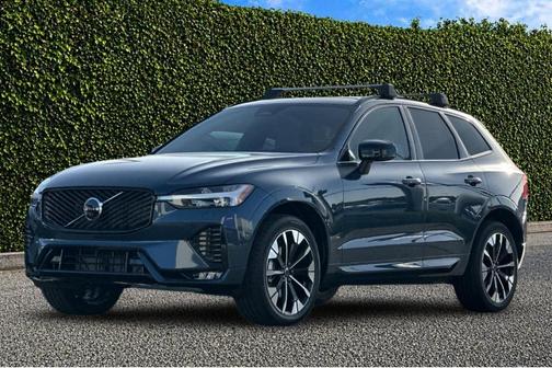Denim Blue Metallic 2026 Volvo XC60 B5 Plus
