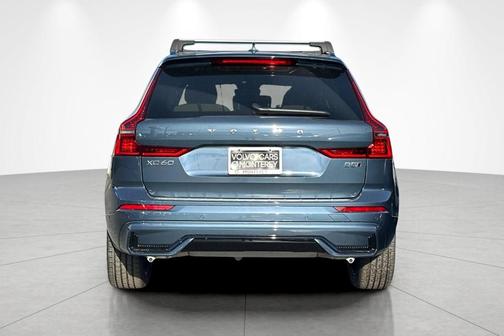 2026 Volvo XC60 B5 Plus