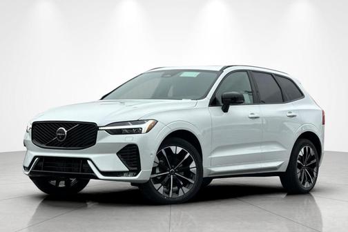 2026 Volvo XC60 B5 Plus