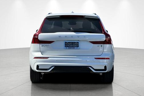 Crystal White 2026 Volvo XC60 B5 Plus