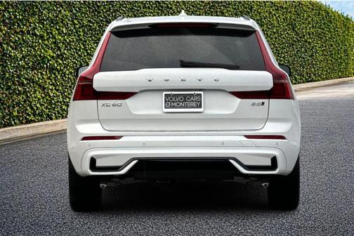 Crystal White 2026 Volvo XC60 B5 Plus