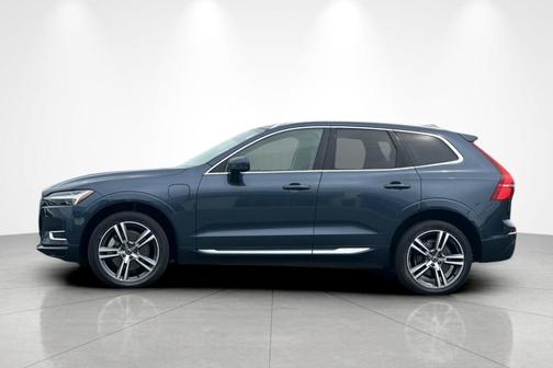 2021 Volvo XC60 Recharge Plug-In Hybrid T8 Inscription Expression