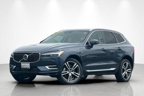 2021 Volvo XC60 Recharge Plug-In Hybrid T8 Inscription Expression