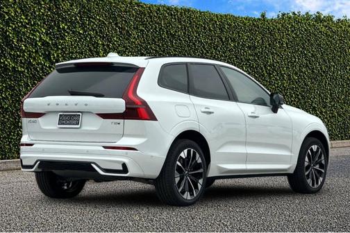 Crystal White 2026 Volvo XC60 Plug-In Hybrid T8 Plus
