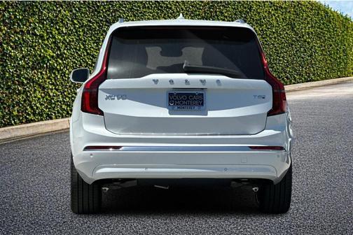 Crystal White Pearl 2026 Volvo XC90 Plug-In Hybrid T8 Plus 7-Seater