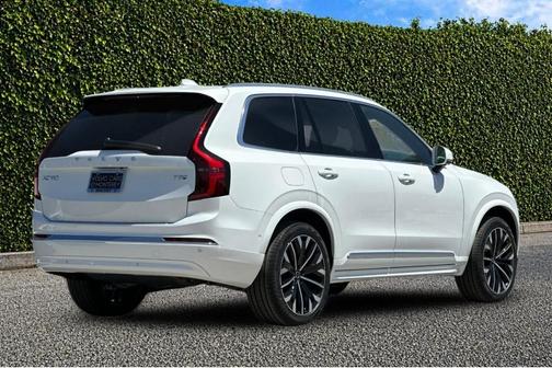 Crystal White Pearl 2026 Volvo XC90 Plug-In Hybrid T8 Plus 7-Seater