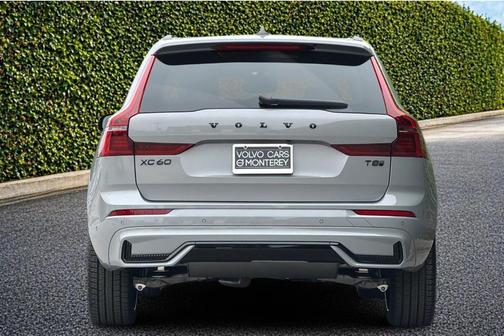 Gray Metallic 2026 Volvo XC60 Plug-In Hybrid T8 Ultra Black Edition