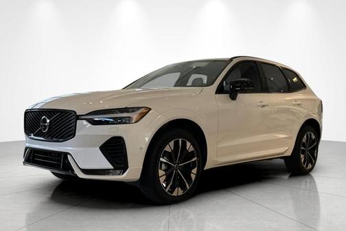 2026 Volvo XC60 B5 Plus