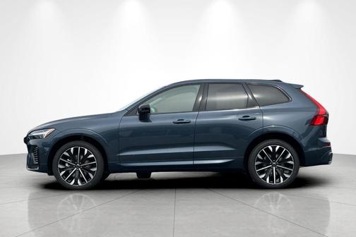 Denim Blue Metallic 2026 Volvo XC60 B5 Ultra