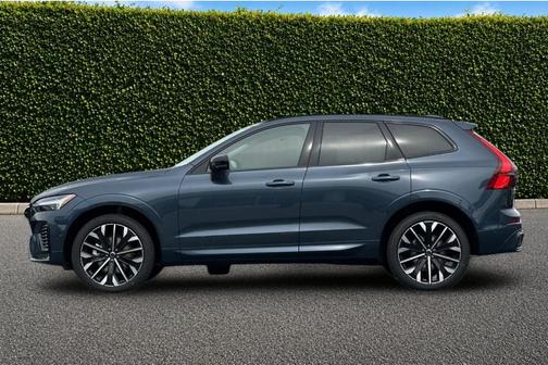 Denim Blue Metallic 2026 Volvo XC60 B5 Ultra