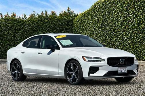 Crystal White Metallic 2024 Volvo S60 B5 Plus Dark Theme