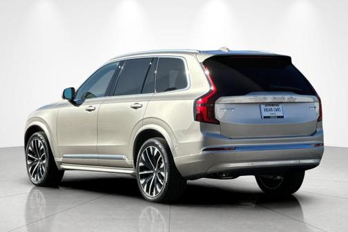 2026 Volvo XC90 B5 Ultra 7-Seater