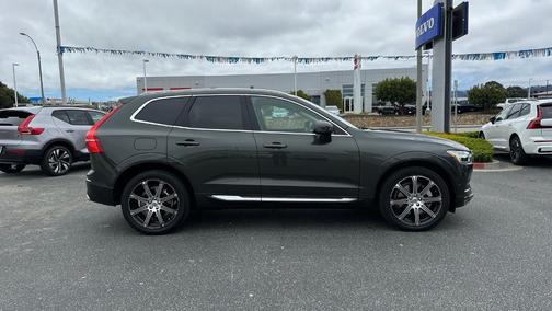 Gray Metallic 2018 Volvo XC60 T6 Inscription