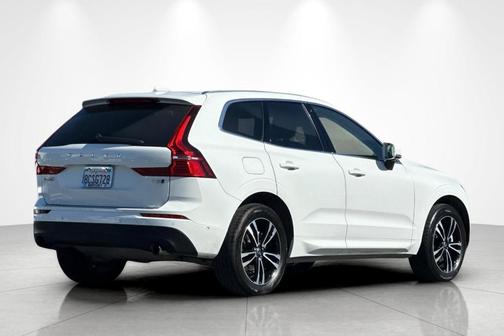 2018 Volvo XC60 T5 Momentum