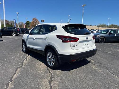 2022 Nissan Rogue Sport S