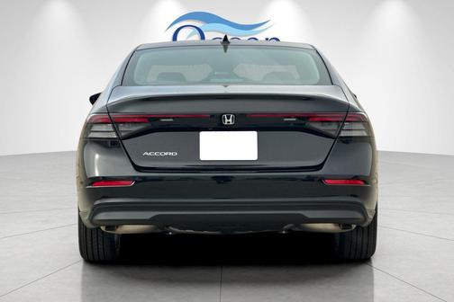 2025 Honda Accord LX 1.5T