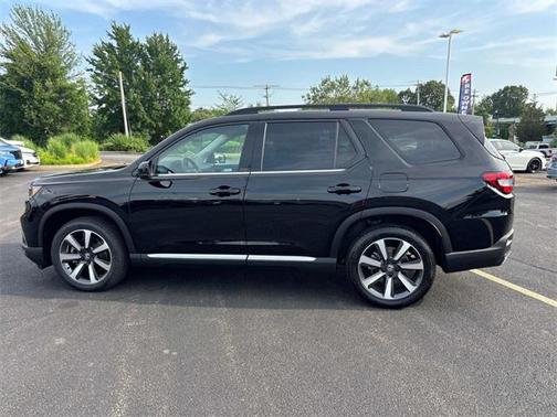 2024 Honda Pilot Touring 8-Passenger