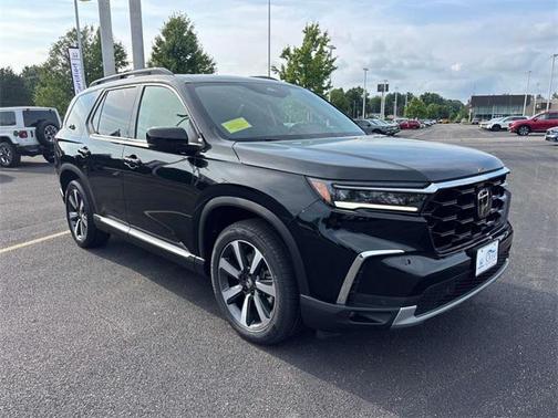 2024 Honda Pilot Touring 8-Passenger