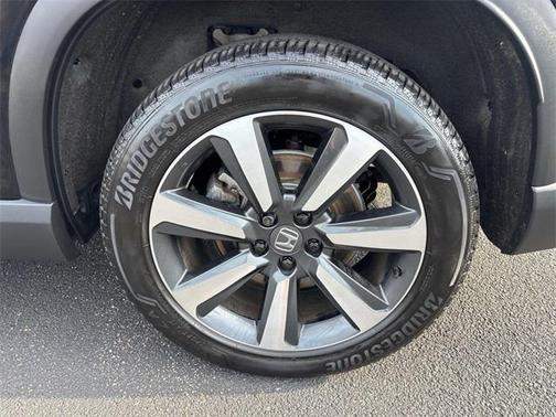 2024 Honda Pilot Touring 8-Passenger