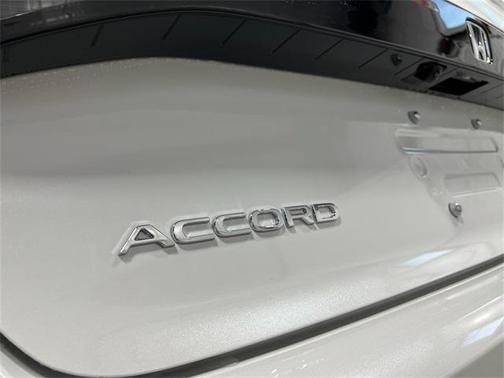 2025 Honda Accord LX 1.5T