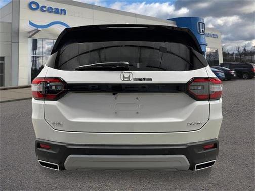 2025 Honda Pilot Touring 8-Passenger