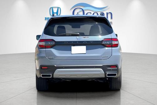 2025 Honda Pilot Touring 8-Passenger