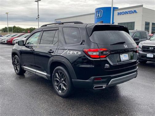 2023 Honda Pilot AWD Elite