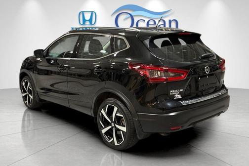 2022 Nissan Rogue Sport SL