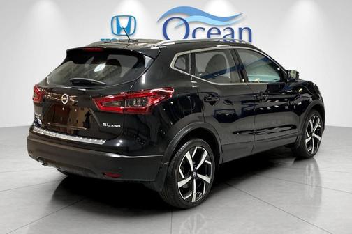 2022 Nissan Rogue Sport SL