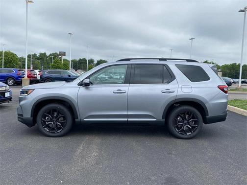 2025 Honda Pilot Touring 8-Passenger