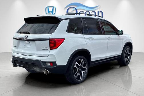 2023 Honda Passport AWD Elite