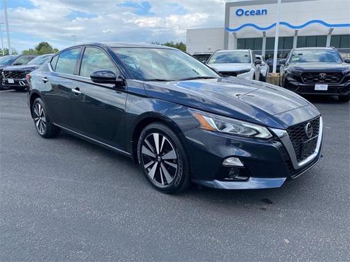 2022 Nissan Altima 2.5 SL