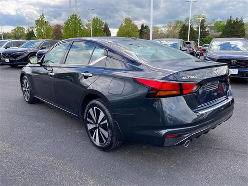 2022 Nissan Altima 2.5 SL