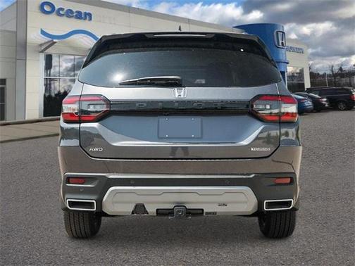 2025 Honda Pilot Touring 8-Passenger
