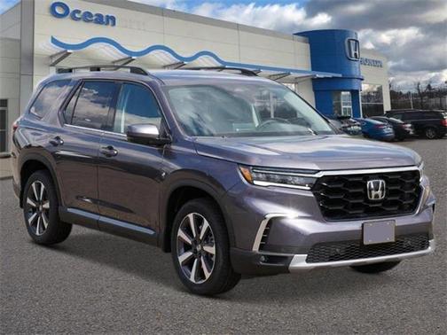 2025 Honda Pilot Touring 8-Passenger