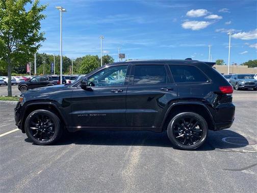 2021 Jeep Grand Cherokee Laredo