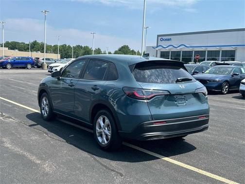 2025 Honda HR-V LX