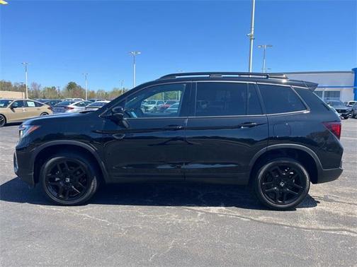 2025 Honda Passport AWD Black