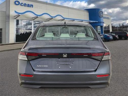 2025 Honda Accord LX 1.5T