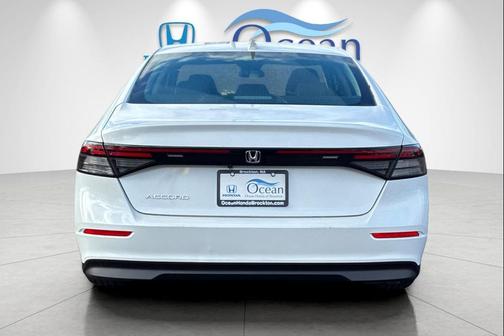 2024 Honda Accord LX 1.5T