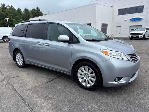 2015 Toyota Sienna XLE