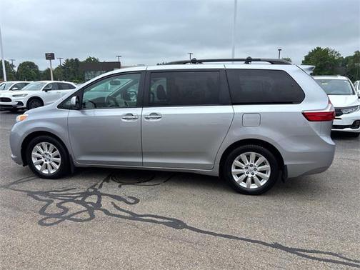 2015 Toyota Sienna XLE