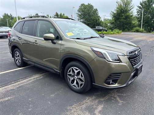 2023 Subaru Forester Premium