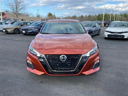 2022 Nissan Altima SR VC-Turbo FWD