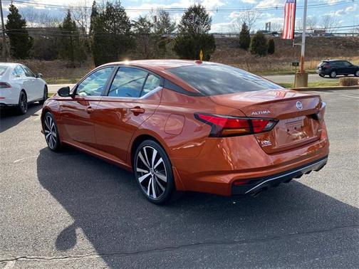 2022 Nissan Altima SR VC-Turbo FWD