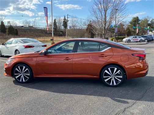 2022 Nissan Altima SR VC-Turbo FWD