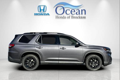 2025 Honda Pilot Touring 8-Passenger