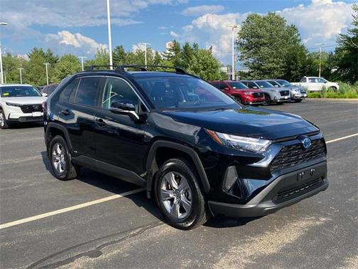 2022 Toyota RAV4 Hybrid XLE