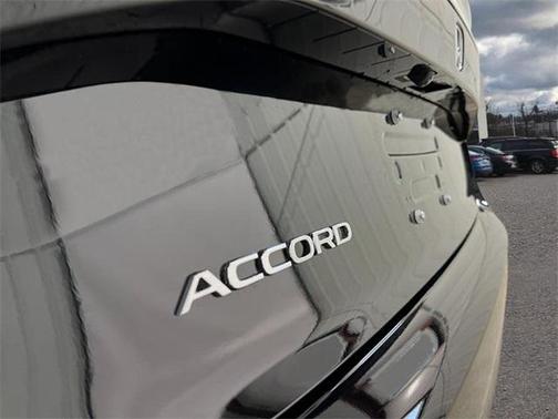 2025 Honda Accord LX 1.5T