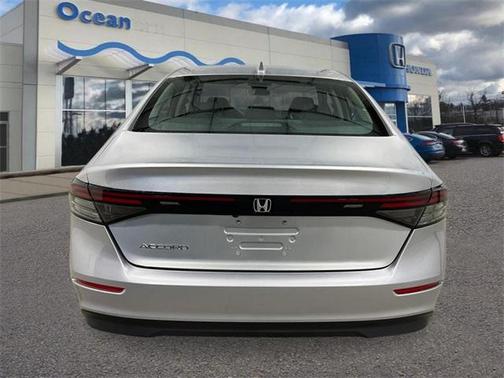 2025 Honda Accord LX 1.5T